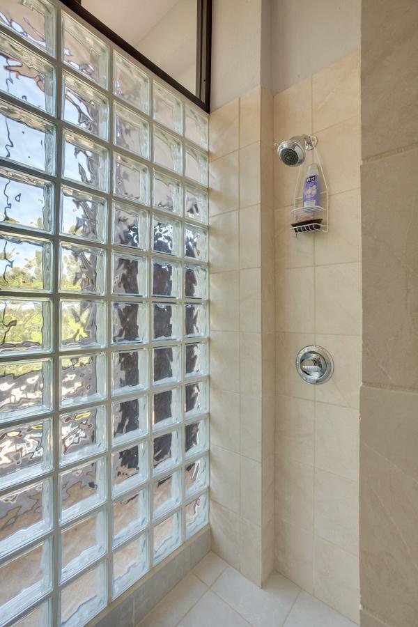 מאיה ביץ' Bayshore Bijou Suites מראה חיצוני תמונה